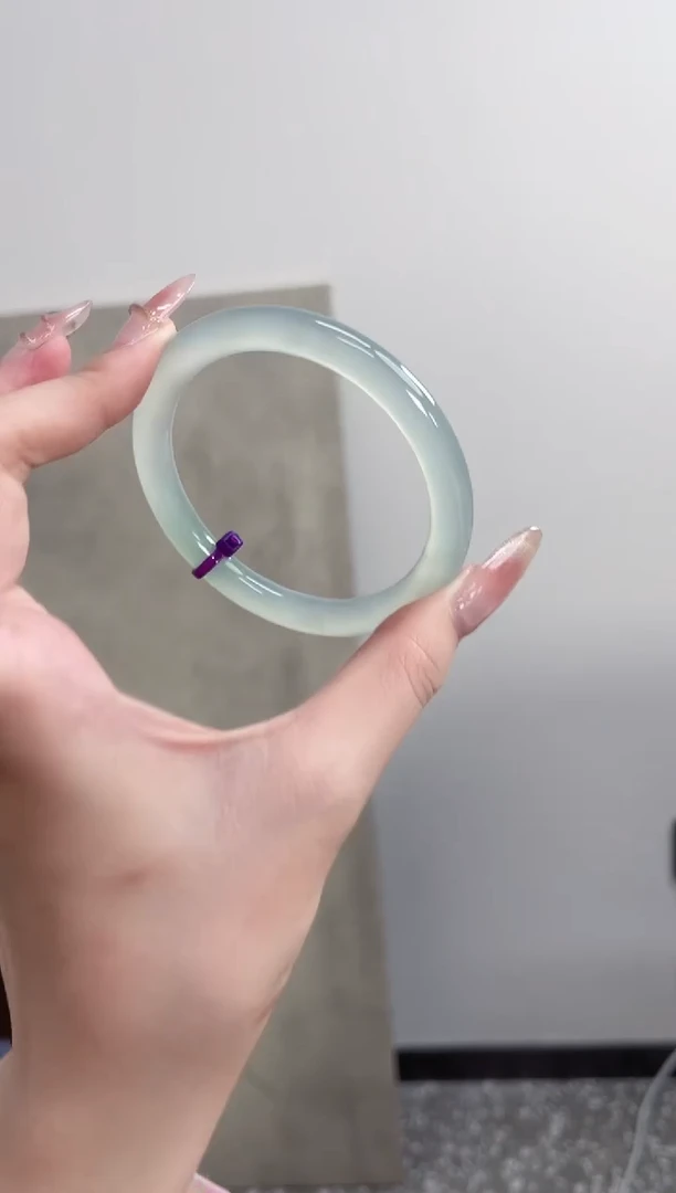 【闪购商品】玛瑙/玉髓手镯未镶嵌58-59圈 需要包容圆条