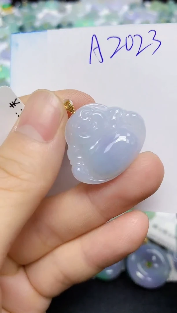 颈饰18K金镶嵌翡翠天然缅甸翡翠A货翡翠百元以上9元证书费自理