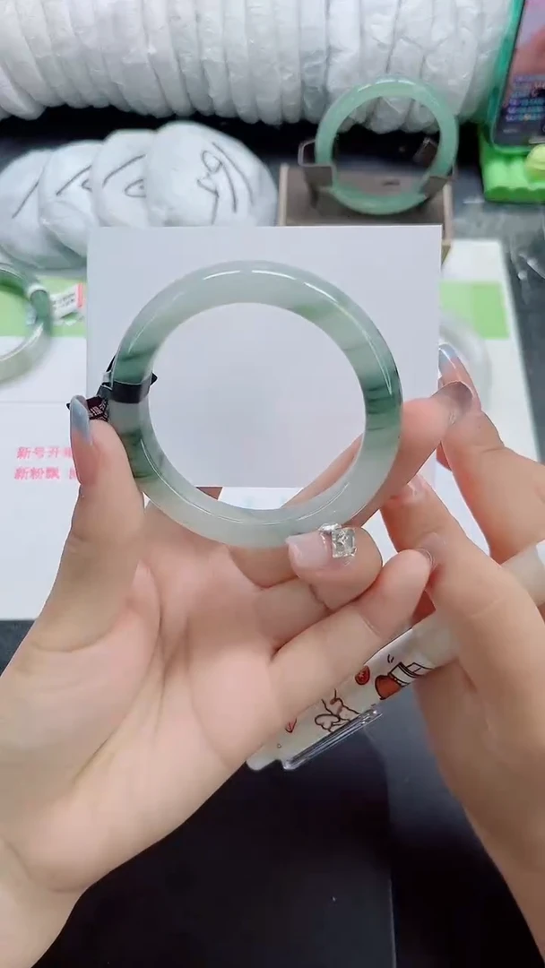 未镶嵌手镯石英质玉b119-52.1