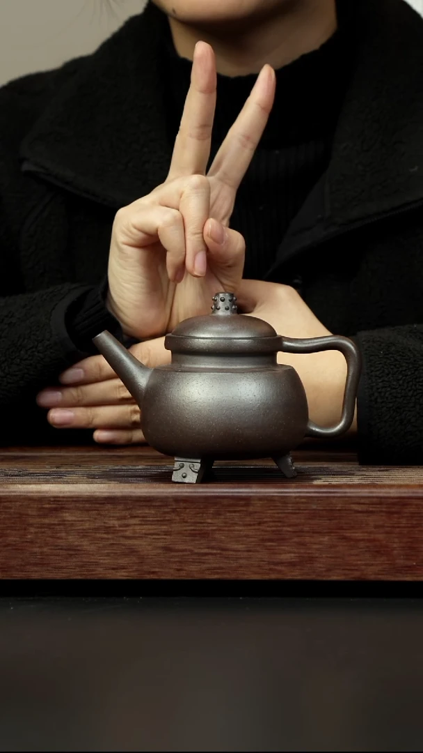茶壶紫砂岩中泥三拼 战国青铜
