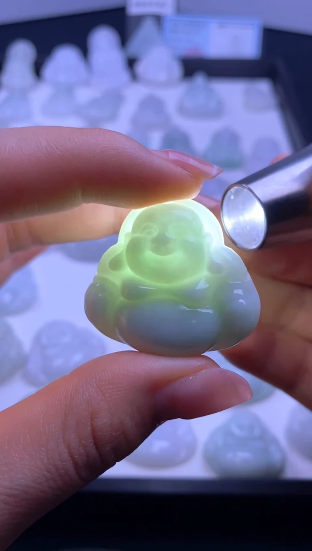 颈饰未镶嵌翡翠A