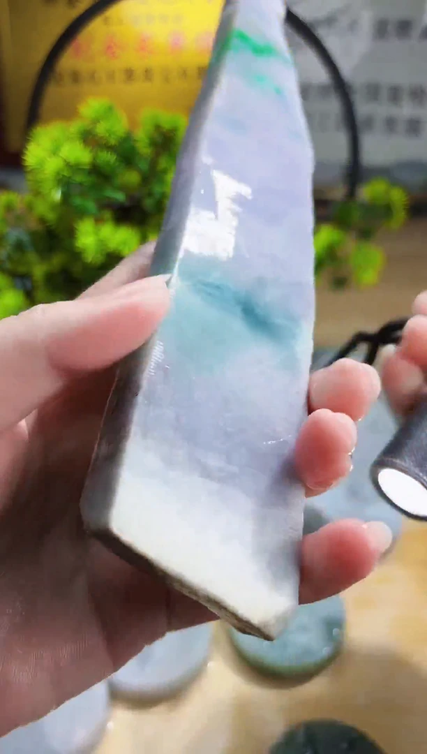 翡翠未镶嵌颈饰翡翠A货515