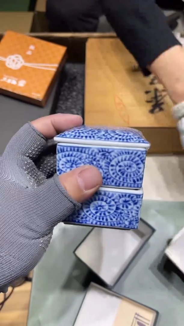 361 库山青花两段重小罐