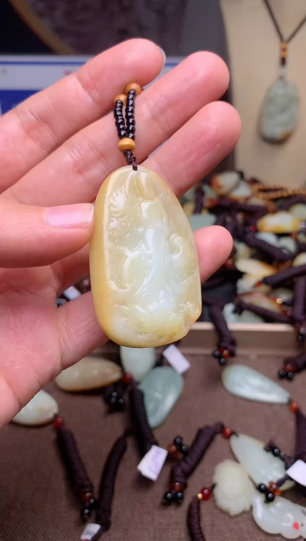 【闪购商品】和田玉颈饰未镶嵌1