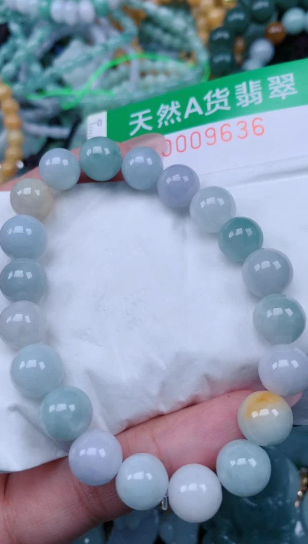 翡翠未镶嵌颈饰.0009636