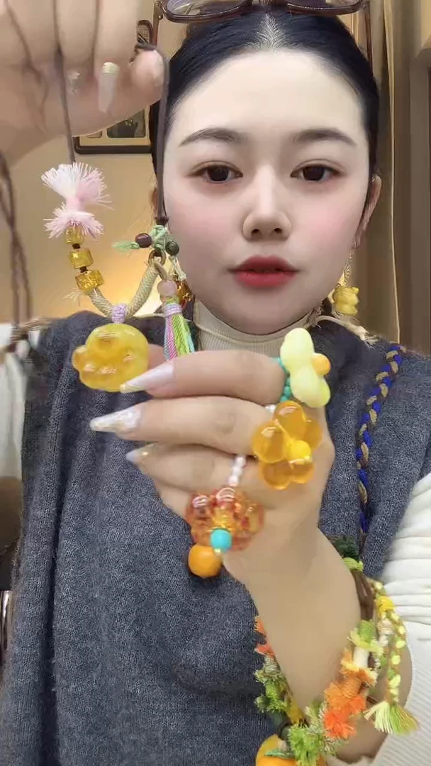 砖雕大喜喜时尚穿搭饰品