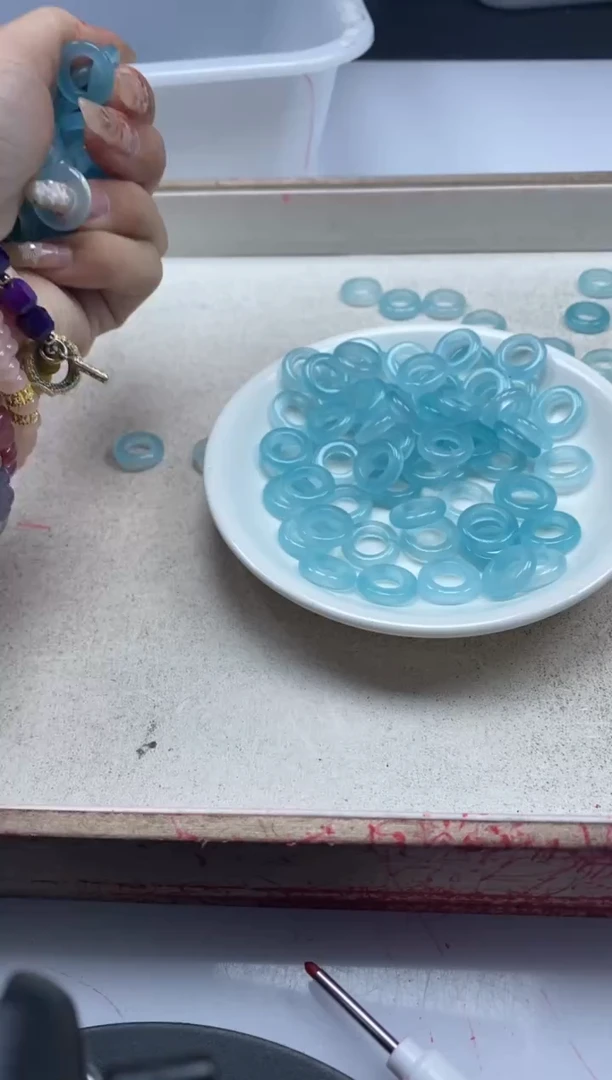 【闪购商品】玛瑙/玉髓颈饰未镶嵌x1006冰川蓝玛瑙跑环*3颗