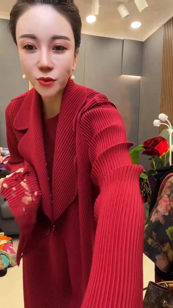 聚酯纤维（涤纶）红色 套