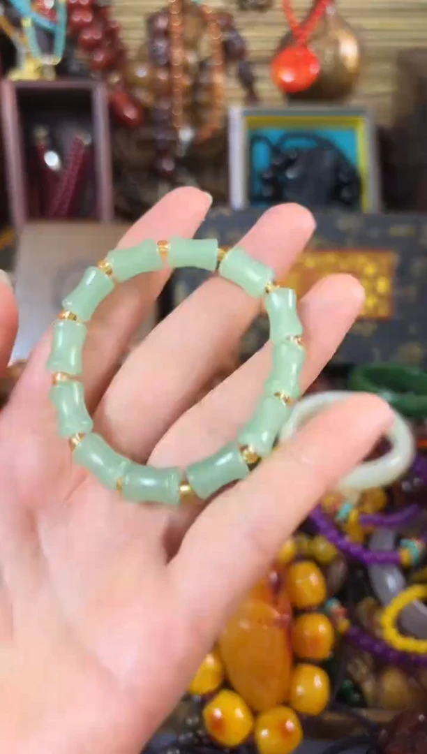 和田玉未镶嵌颈饰..................