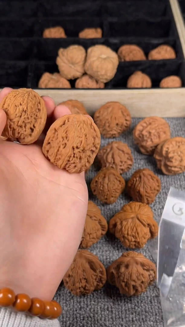 吊坠文玩核桃精品39尺南疆35号