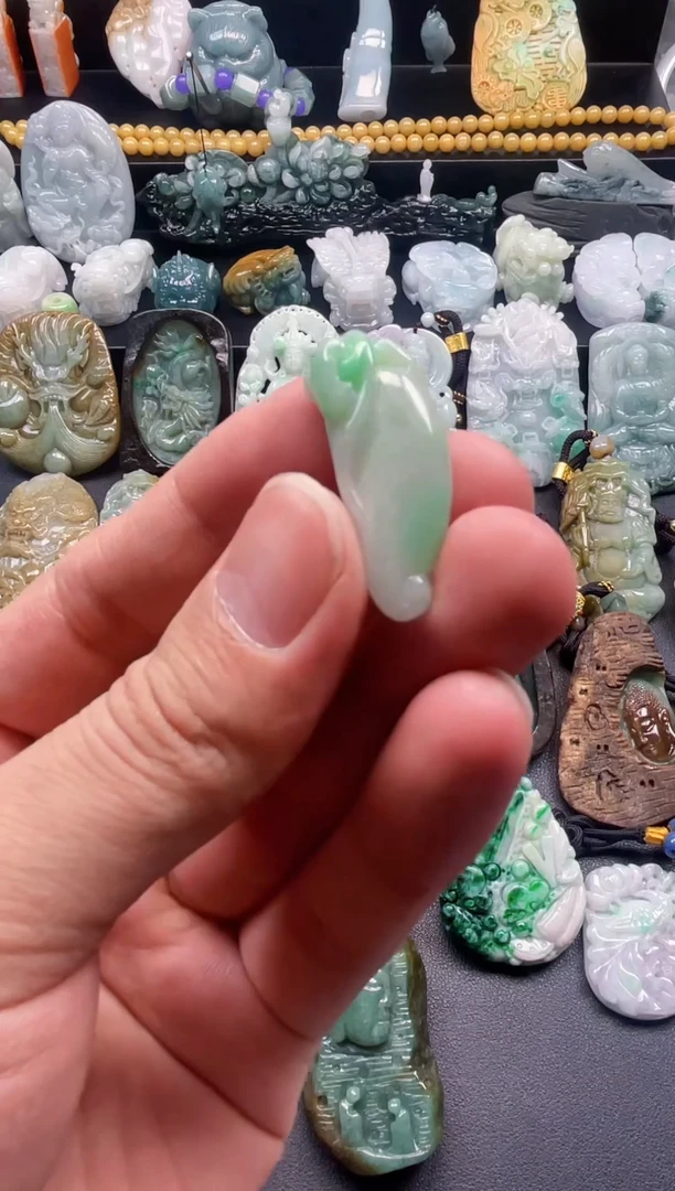 颈饰未镶嵌翡翠天然翡翠a货