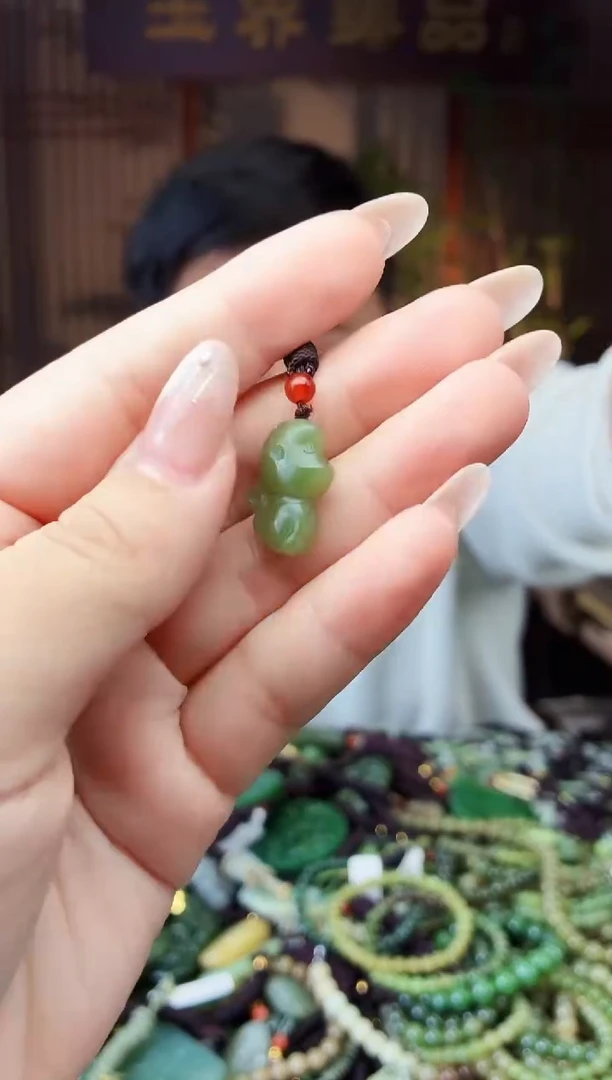 颈饰未镶嵌和田玉多样性发货拍一发一