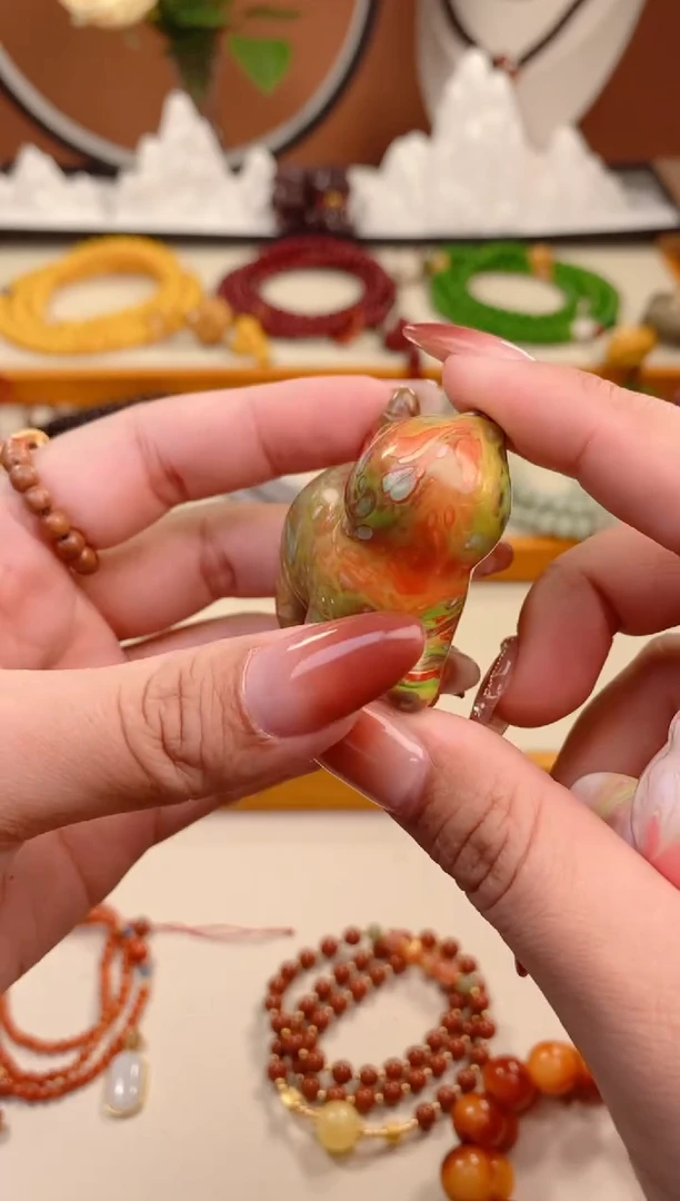 【闪购商品】库克吊坠流体小猫