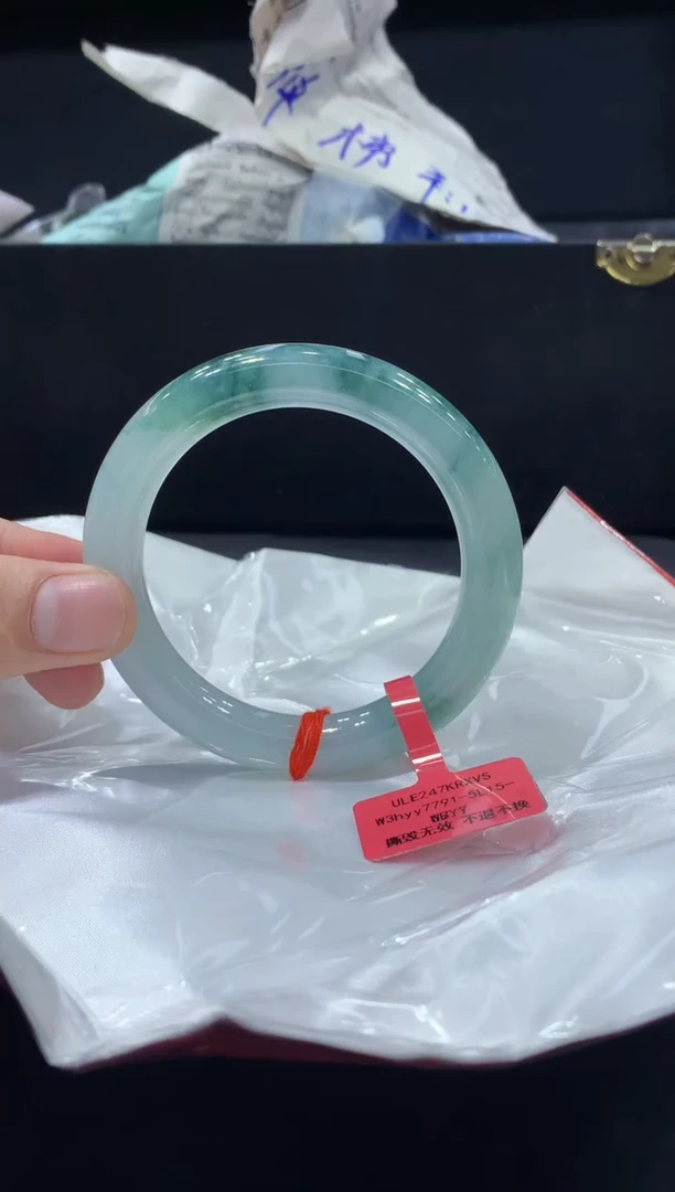 未镶嵌手镯翡翠翡翠手镯