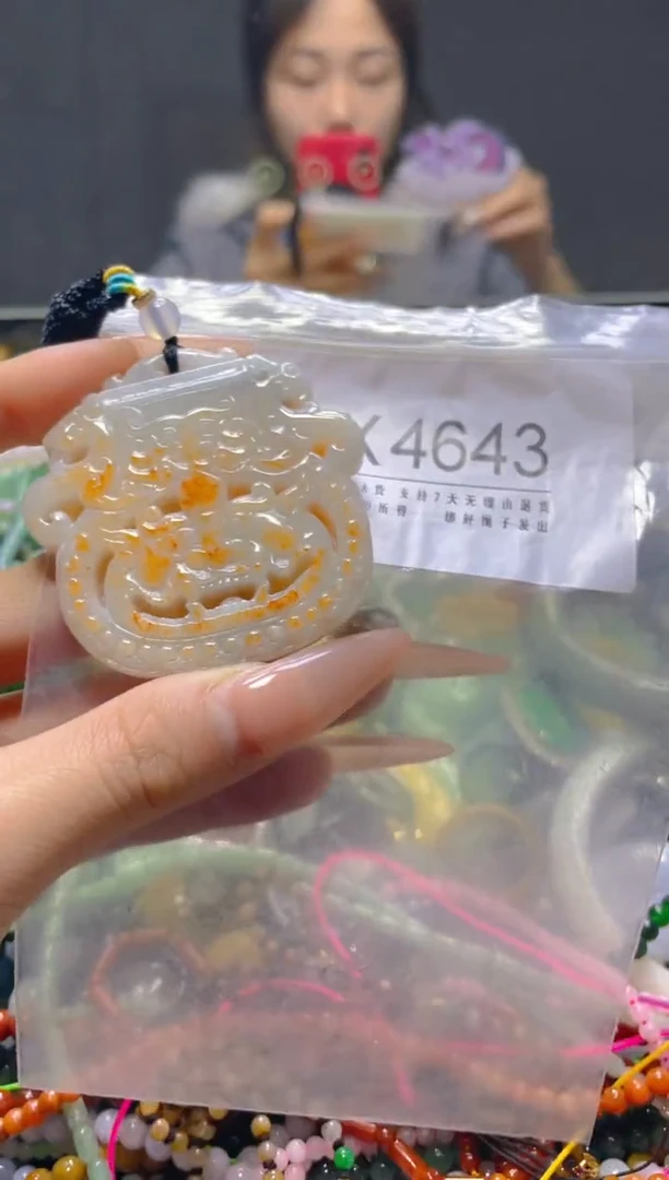 颈饰未镶嵌翡翠/X/翡翠A货，一件也是批发价
