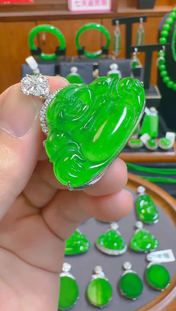 吊坠(赠链)银S925镶嵌翡翠天然A货翡翠