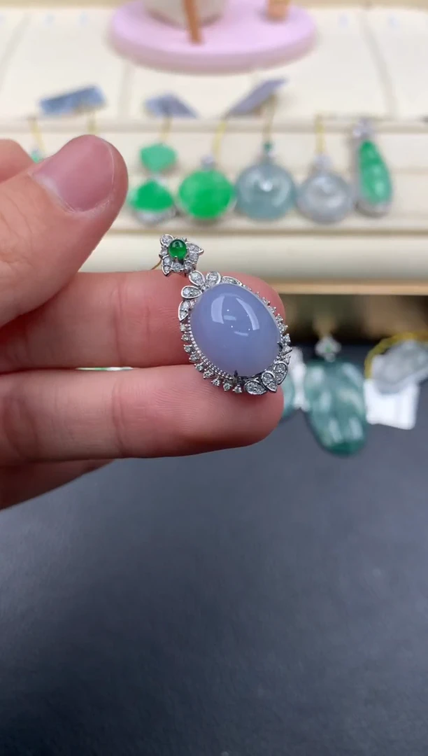 【闪购商品】翡翠颈饰18K金镶嵌Q478     