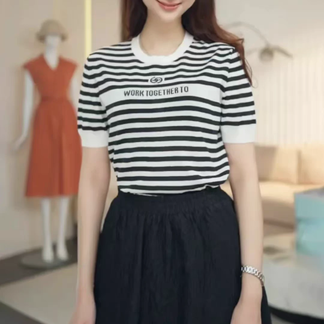 哥家商场同款2025夏新款圆领条纹短袖针织衫T恤女138018