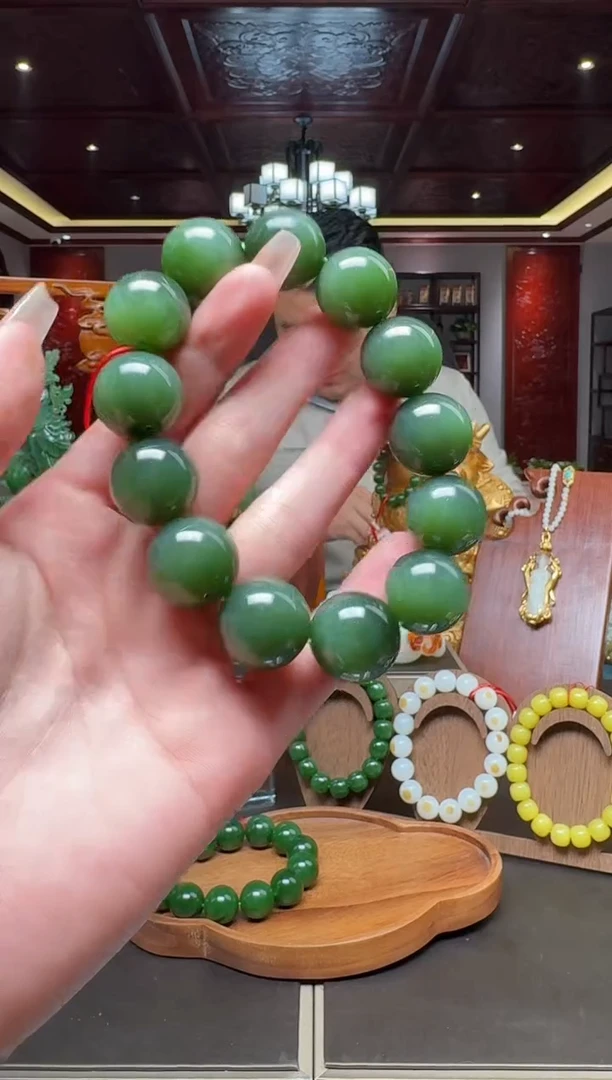 未镶嵌和田玉挂件eq