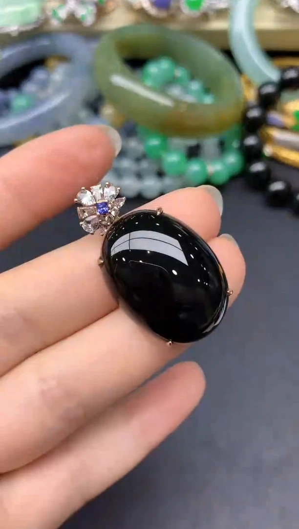 颈饰18K金镶嵌翡翠272-雪姐翡翠天天见