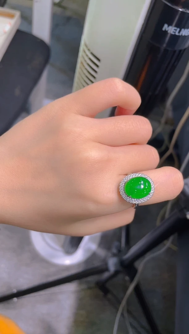 翡翠18K金镶嵌吊坠(不含链)A33