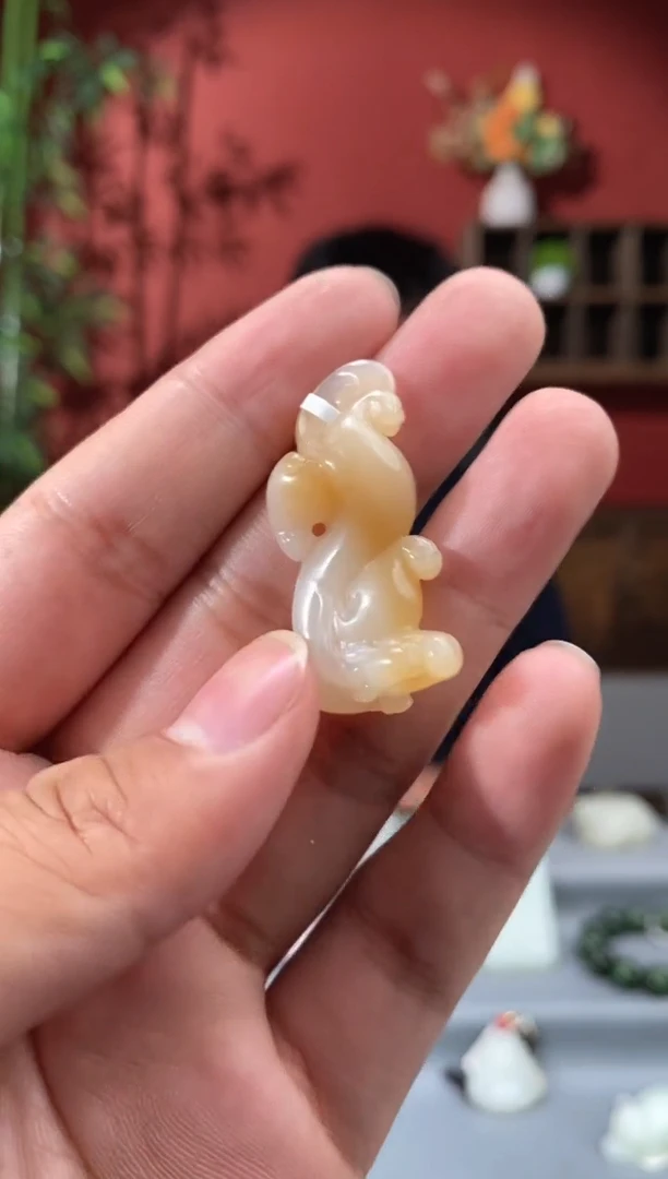 和田玉未镶嵌吊坠(不含链)1