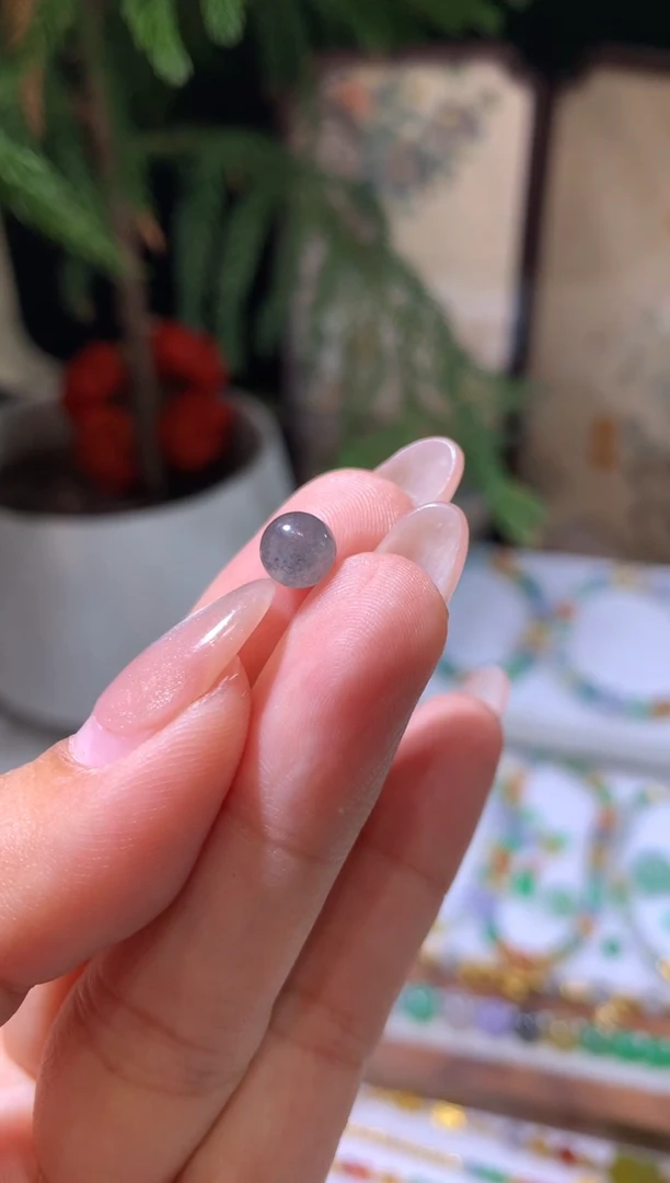 未镶嵌定制翡翠6.3卡珠子