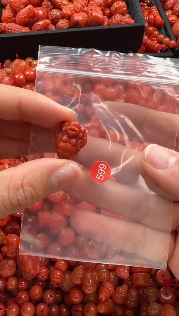 【闪购商品】南红玛瑙颈饰未镶嵌1