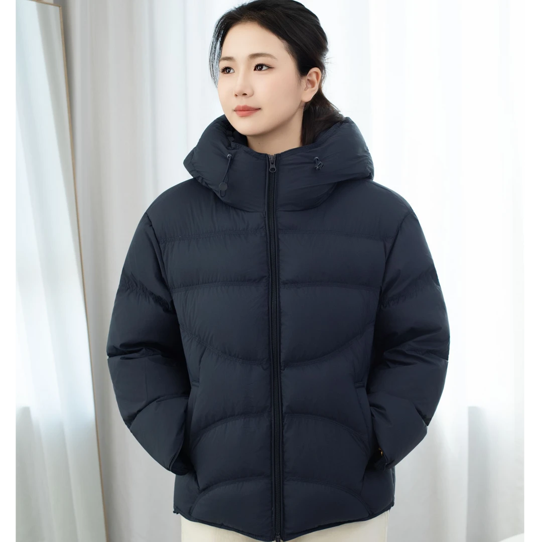 G3连帽时尚加厚女款常规休闲羽绒服