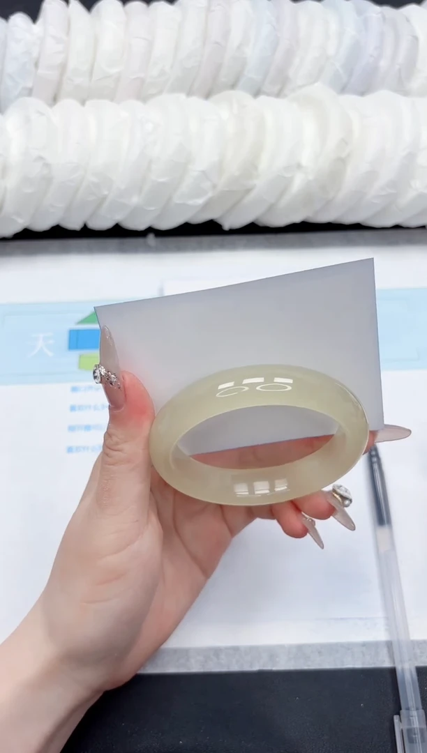 石英质玉手镯未镶嵌232-60