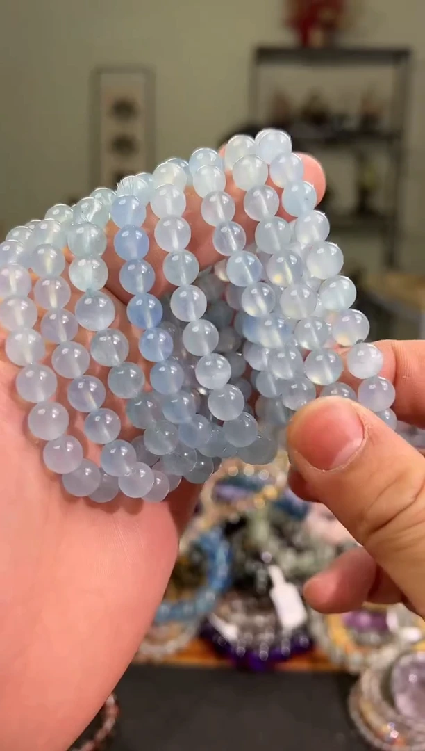 【闪购商品】海蓝宝石手串未镶嵌8mm海蓝宝手串（多样性发其一）