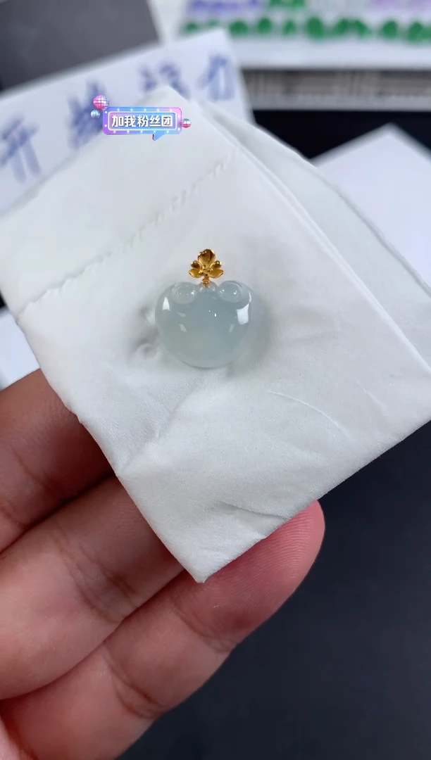 颈饰18K金镶嵌翡翠1****鹰翡翠