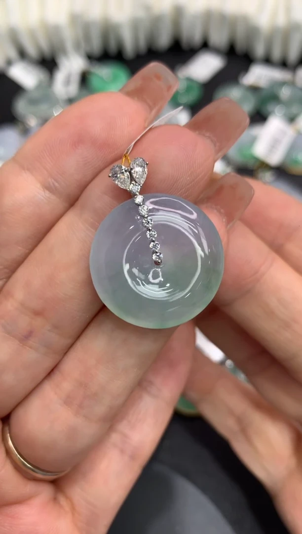 吊坠(不含链)18K金镶嵌翡翠111111111111