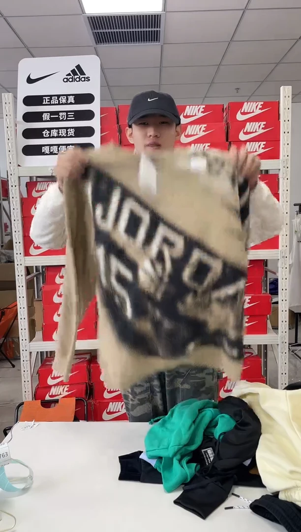 编642码闪购尺175码  Nike/耐克卫衣卫裤以直播间过款为主