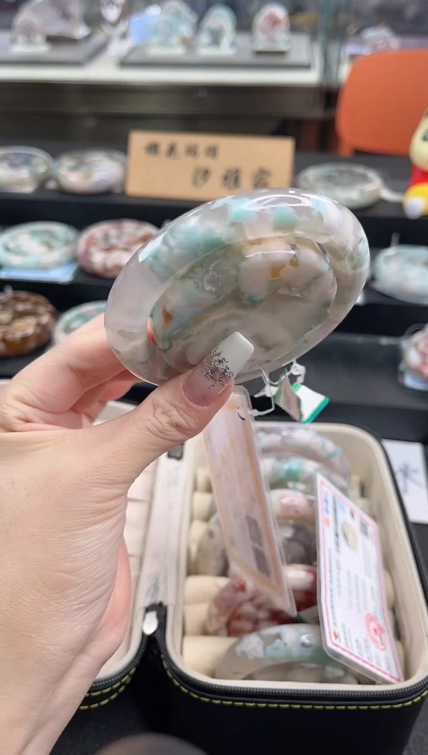 未镶嵌手镯石英质玉尘*丷圈口（赠品镯心）