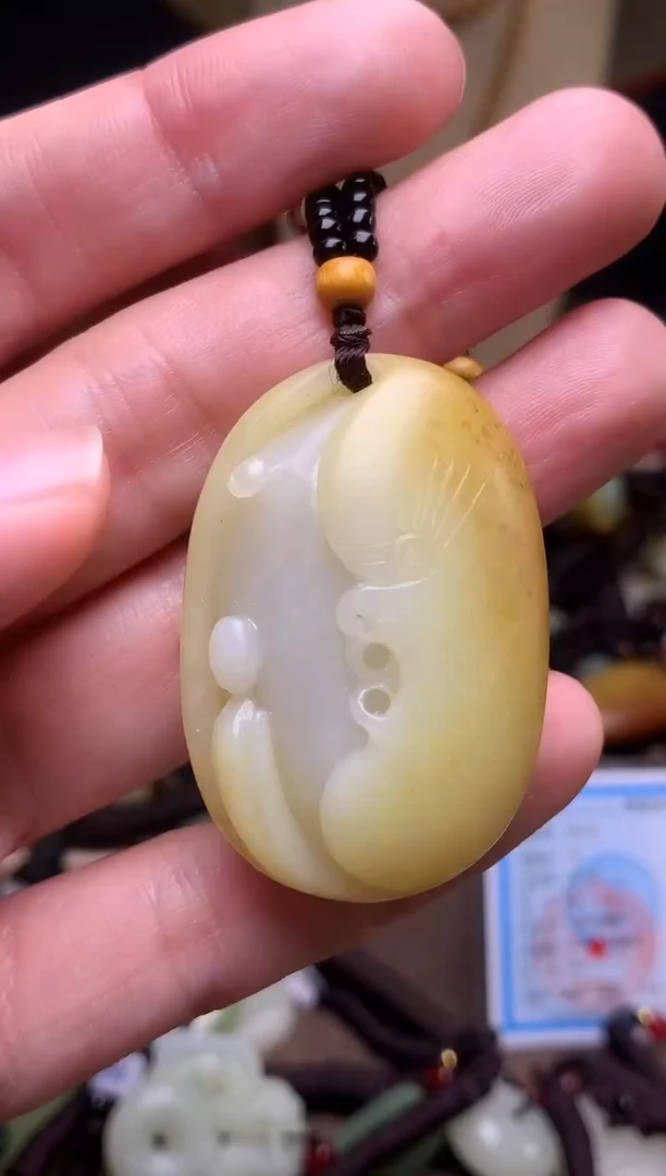 颈饰未镶嵌和田玉新疆料青海料清水和田玉吊坠