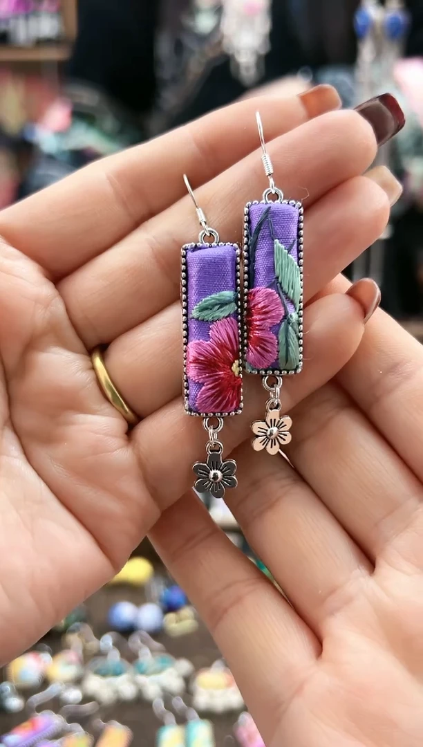 【闪购商品】织绣民族风老绣饰品414