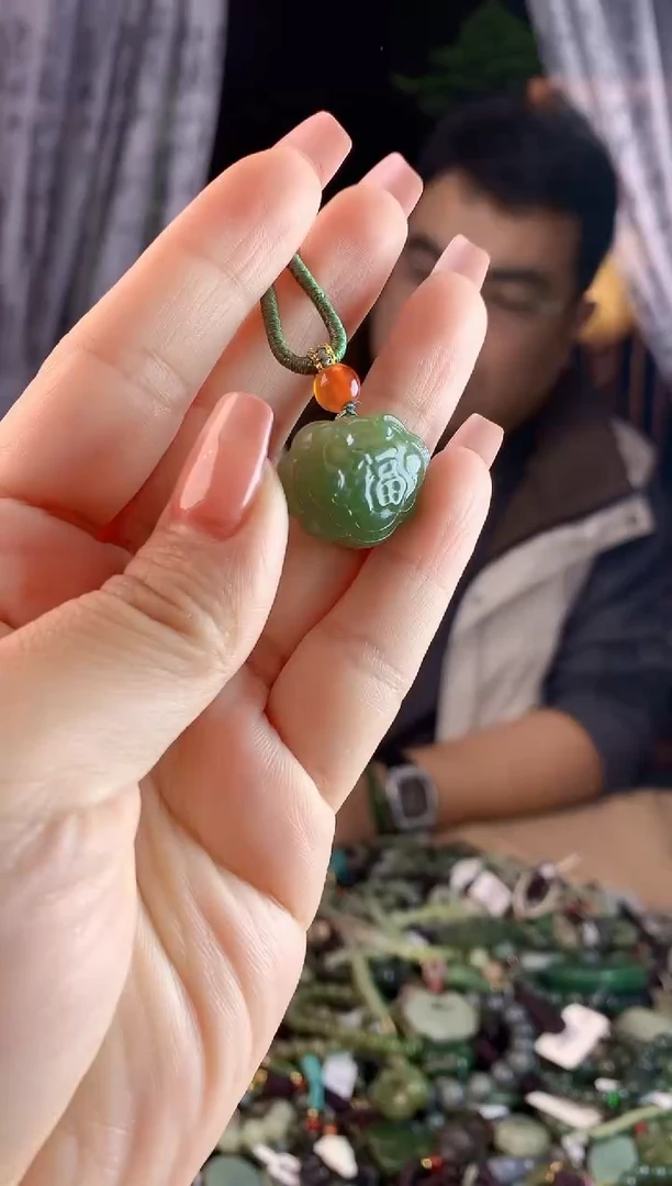 【闪购商品】和田玉挂件未镶嵌多样性发货拍一发一