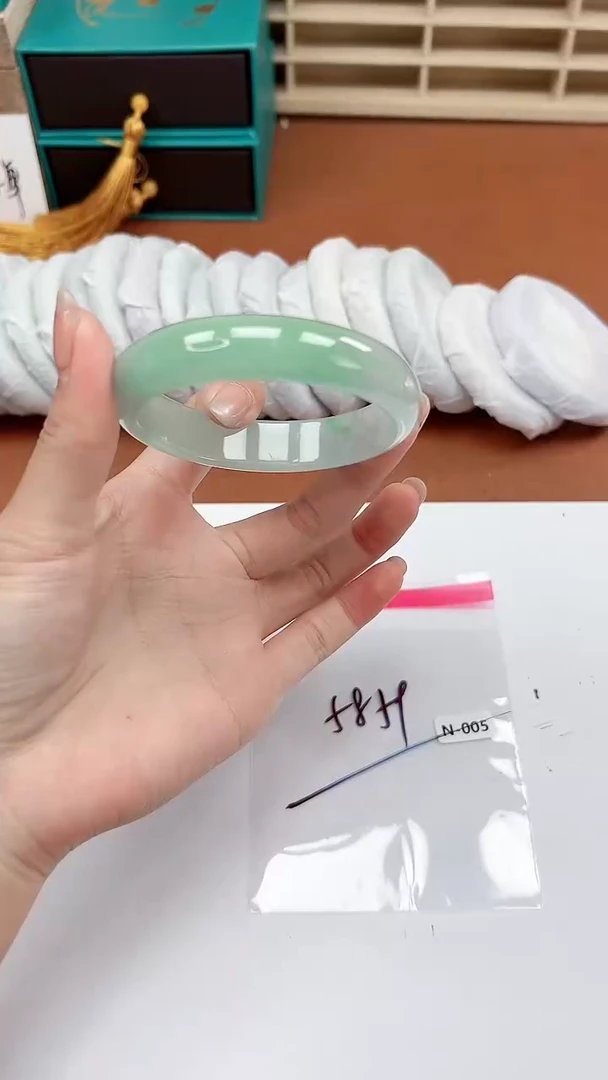 缅风精品手镯礼盒装N004