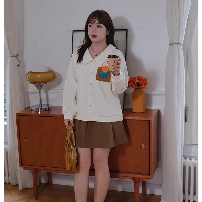 Lrosey/蓝若水大码女装日系减龄刺绣花卫衣宽松娃娃领上衣85628