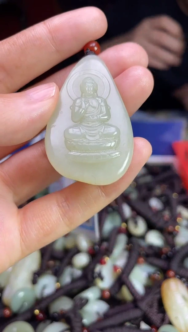 未镶嵌和田玉挂件1