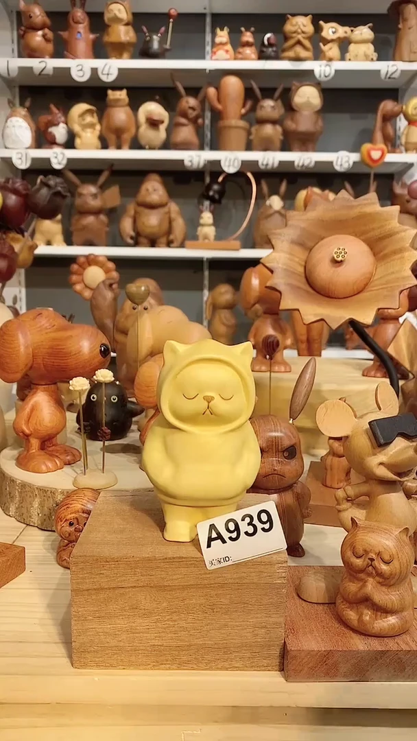 【闪购商品】木木雕摆件可爱卡通