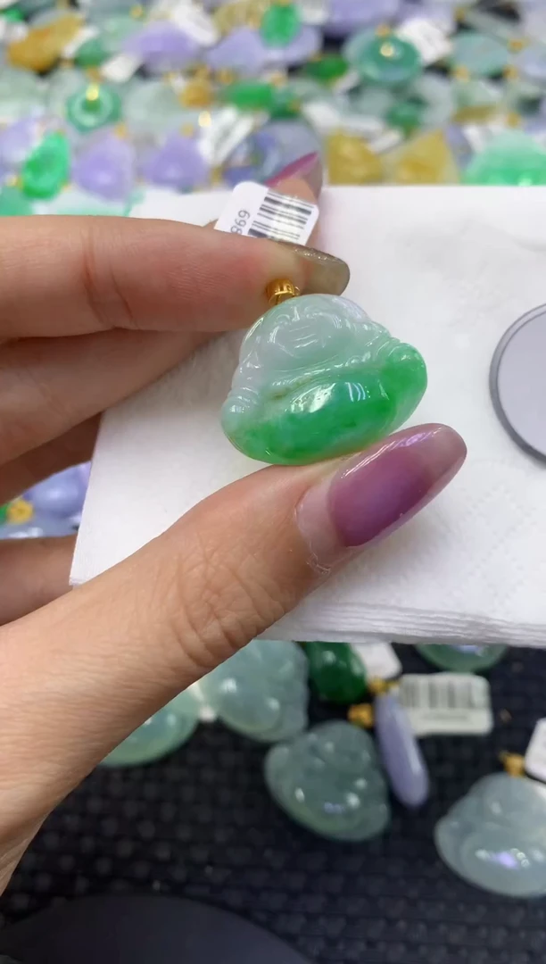 颈饰18K金镶嵌翡翠天然缅甸翡翠A货