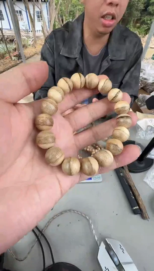 沉香沉香枕海南天然野1.2圆珠单圈多样性发一