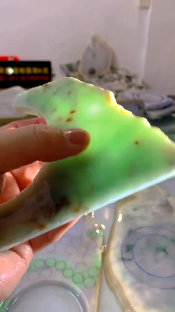 翡翠未镶嵌颈饰缅甸A货翡867
