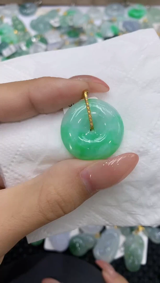 颈饰18K金镶嵌翡翠11111111