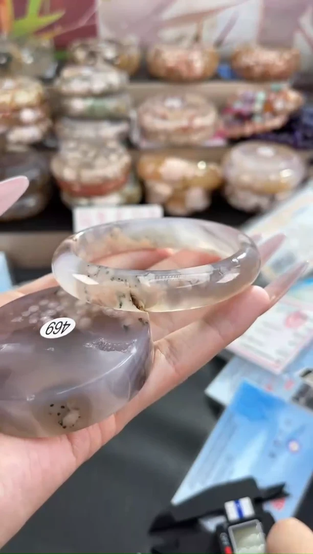 未镶嵌手镯石英质玉57