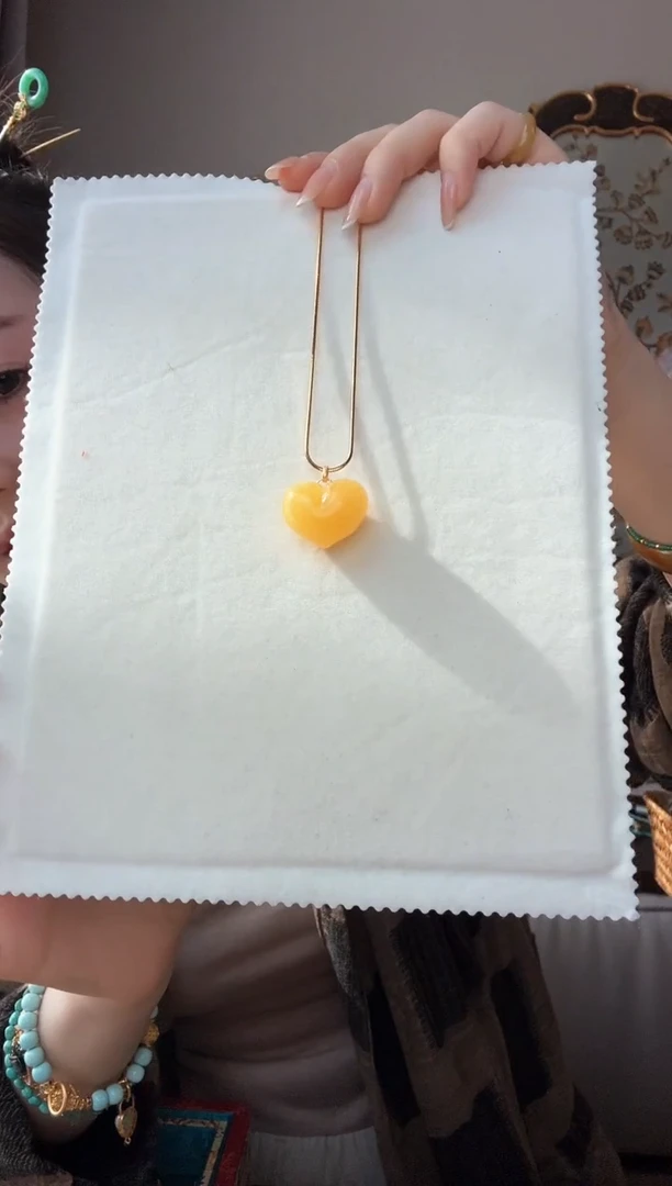 【闪购商品】蜜蜡颈饰未镶嵌小号蜜蜡爱心吊坠