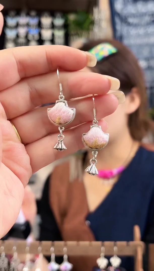 织绣民族风非遗老绣饰品616*