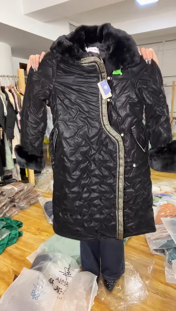 棉服            S码         105斤